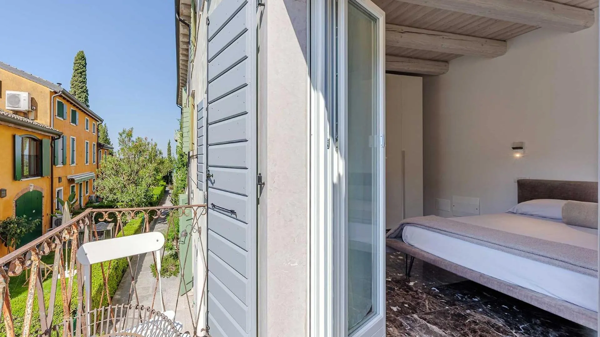 Appartamento Villa Cisano Residenza d'Epoca Bardolino Italia